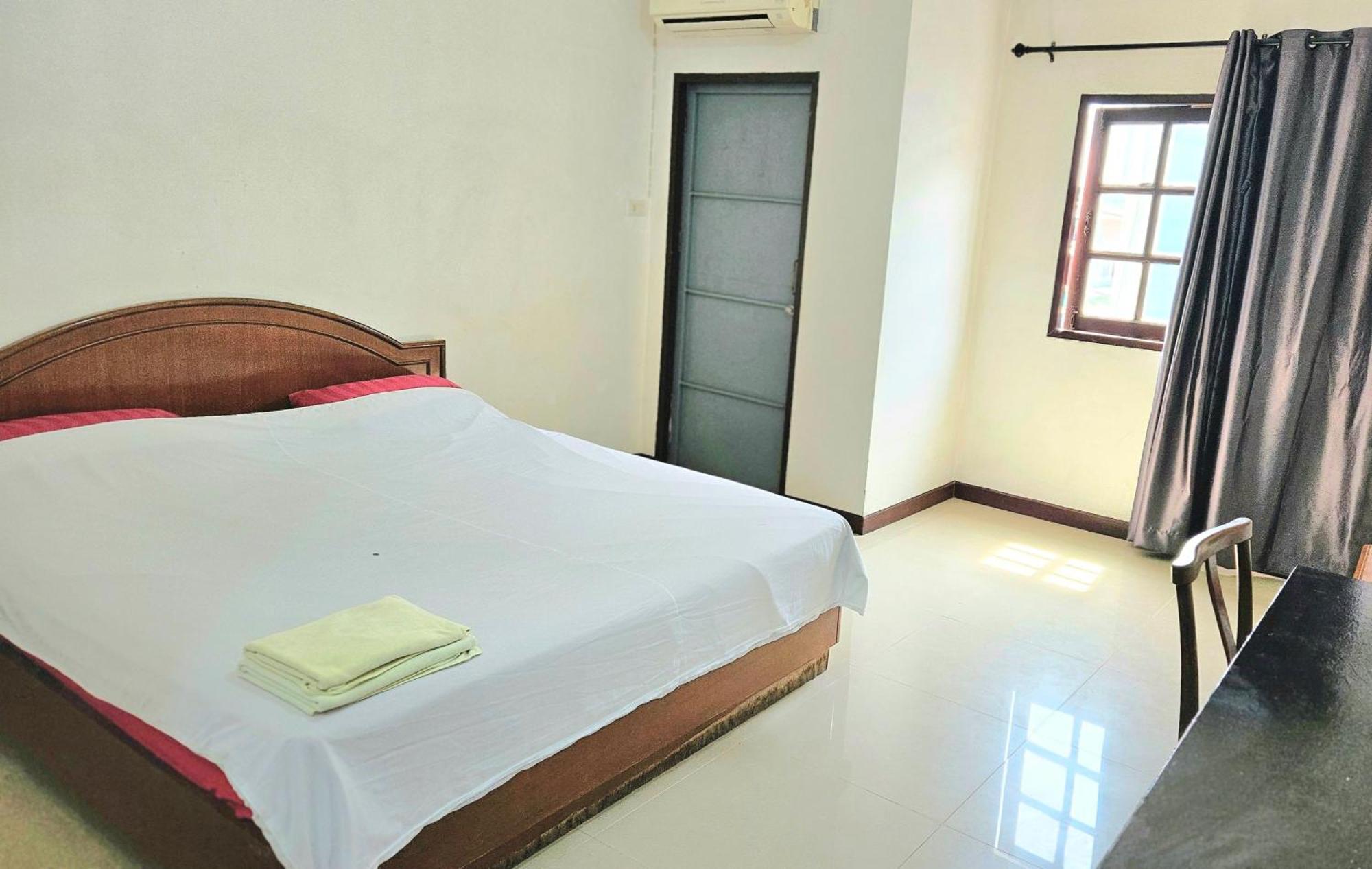 A House Boutique Guesthouse Bangkok Exteriör bild